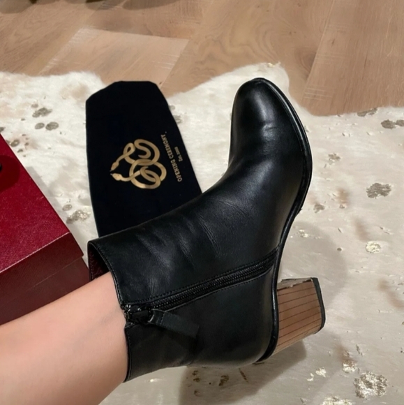 🥳3xHP🥳 Opening Ceremony Women's Black Leather side Zip Boots Sz.37 - Picture 2 of 13